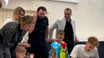 Шестилетний Тимур Соломатин встретился с пловцом Ильей Бородиным