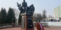 В Брянске почтили память героев-десантников шестой роты - Знамя Труда